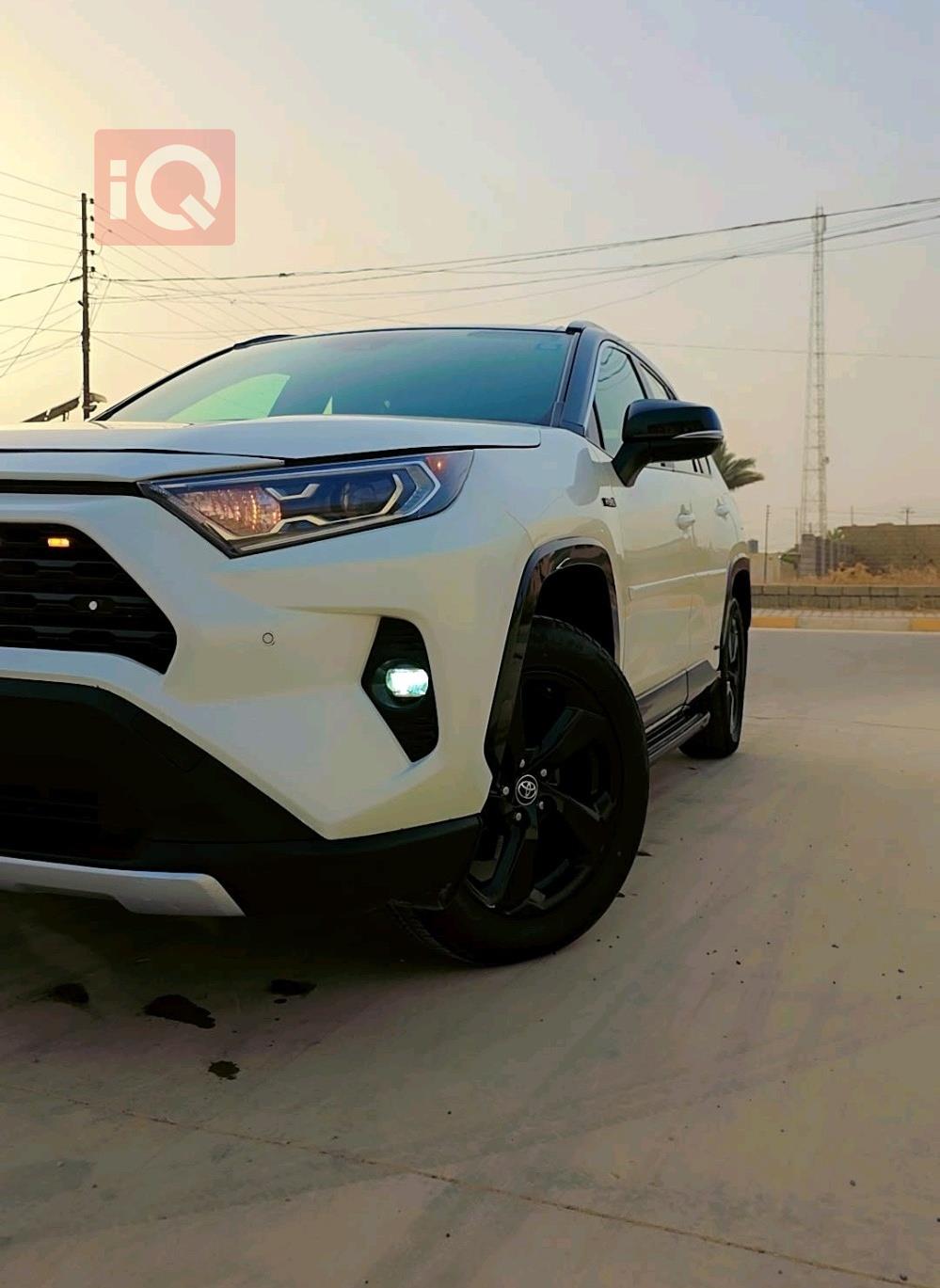 تويوتا راف 4